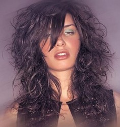 coupe nuque courte femme